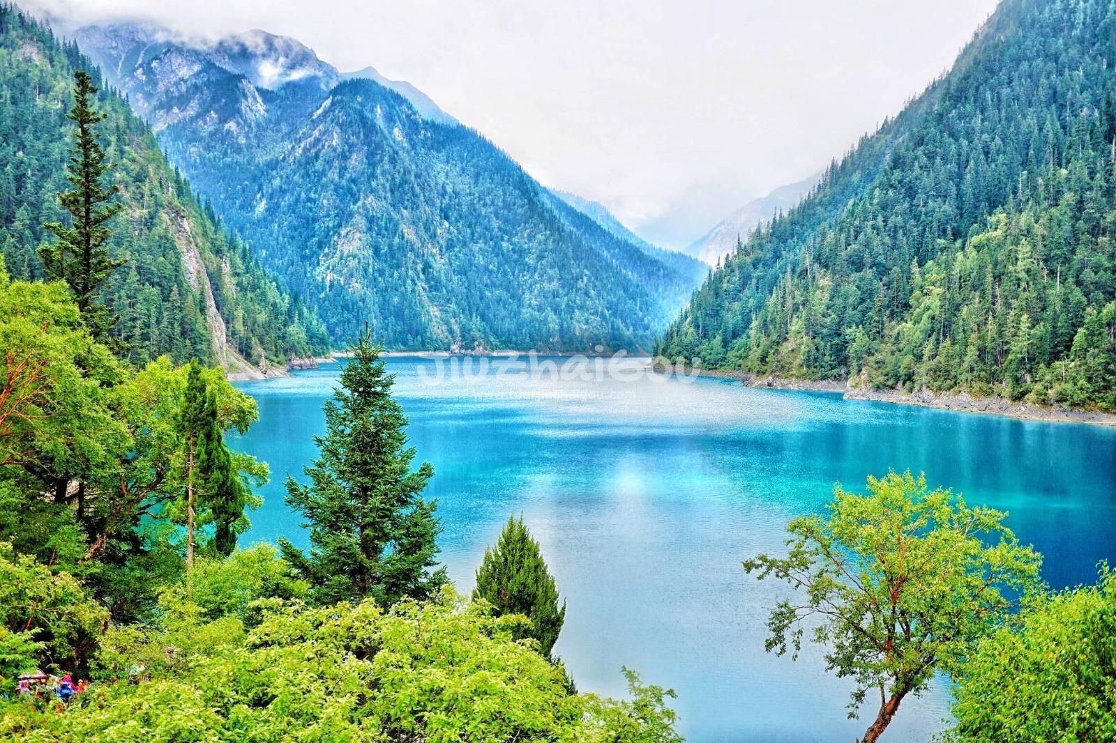 Tour Jiuzhaigou August 