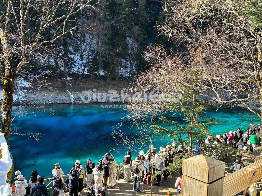 Jiuzhaigou in December