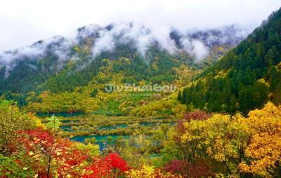 Jiuzhaigou October Travel