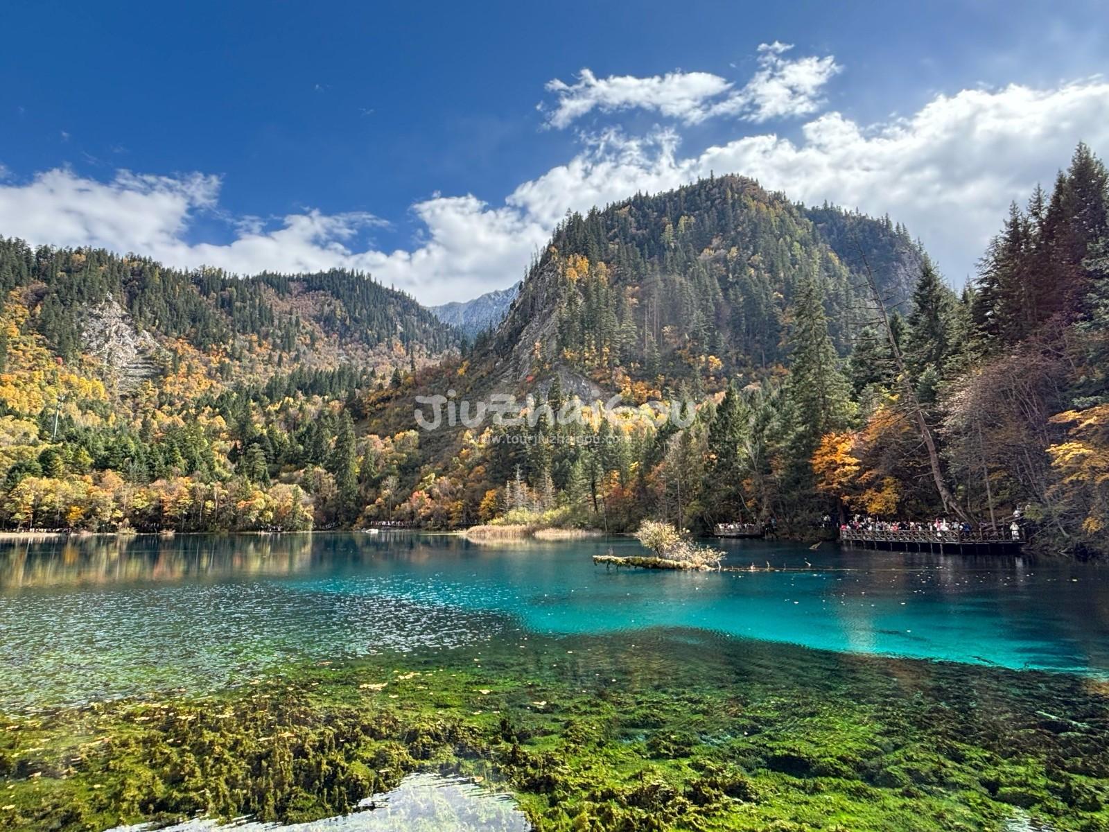 Jiuzhaigou in October