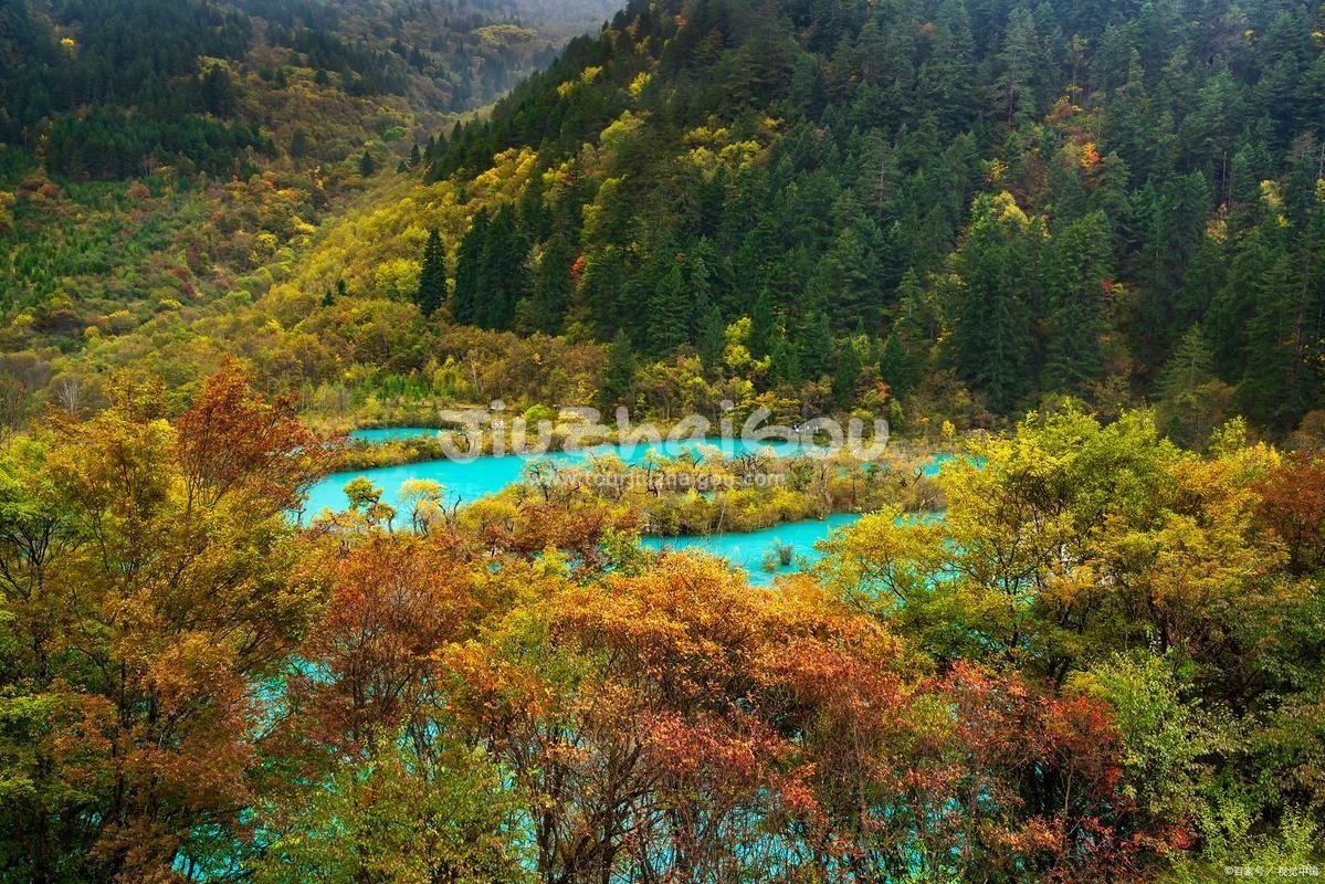 Jiuzhaigou in October