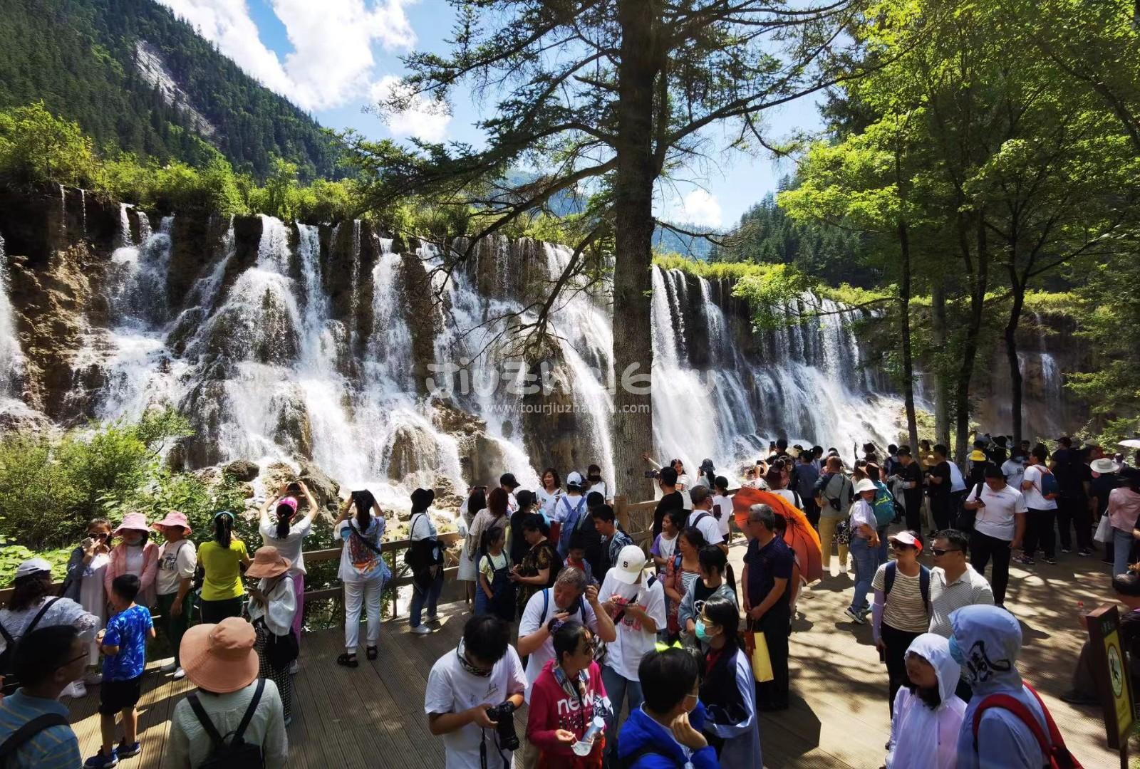 Travel Jiuzhaigou in September