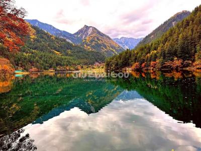 Tour Jiuzhaigou September