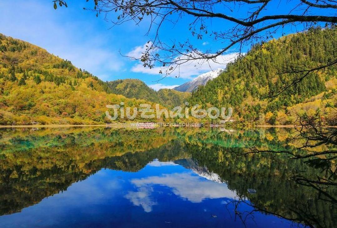 Autumn in Jiuzhaigou