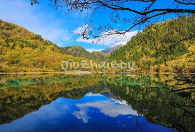 Autumn in Jiuzhaigou
