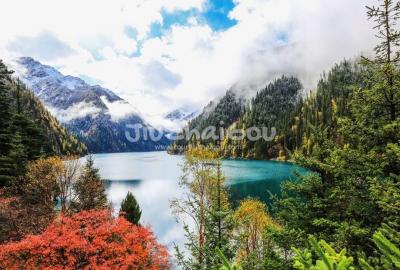 Autumn in Jiuzhaigou