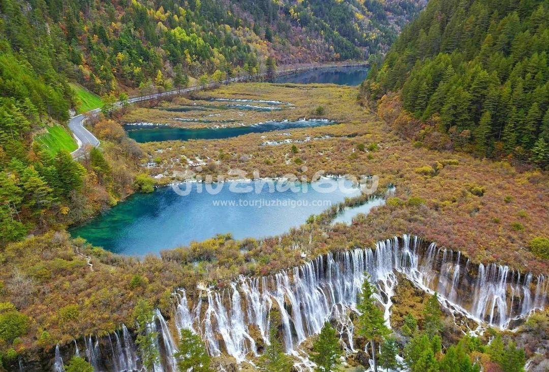 Autumn in Jiuzhaigou