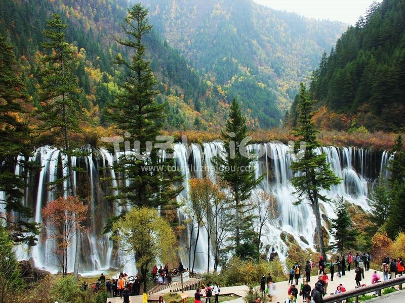 Autumn in Jiuzhaigou