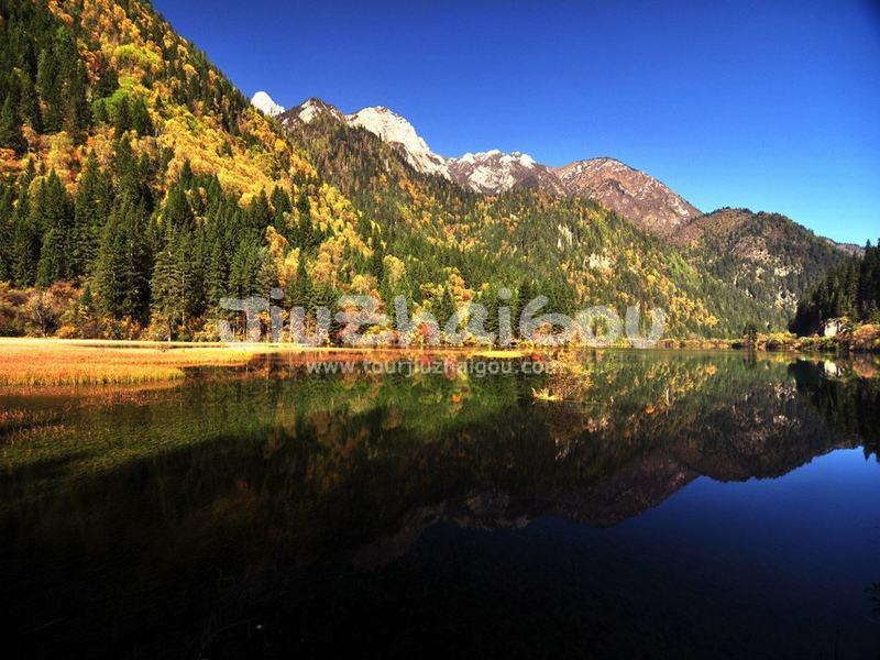 Autumn in Jiuzhaigou