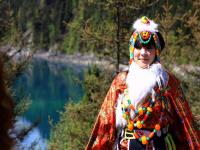 Beautiful Girls in Jiuzhaigou