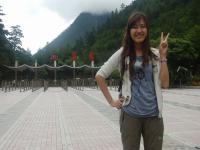 Beautiful Girls in Jiuzhaigou