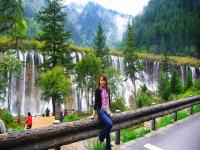 Beautiful Girls in Jiuzhaigou