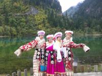 Beautiful Girls in Jiuzhaigou