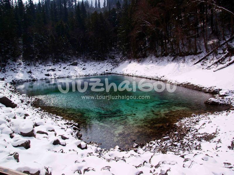 Five-Color Pool Jiuzhaigou, China