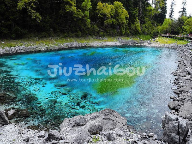 Jiuzhaigou Colorful Pool