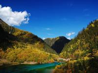  Five-Flower Lake in Jiuzhaigou Valley 