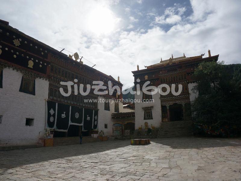 Gongalangjiling Temple