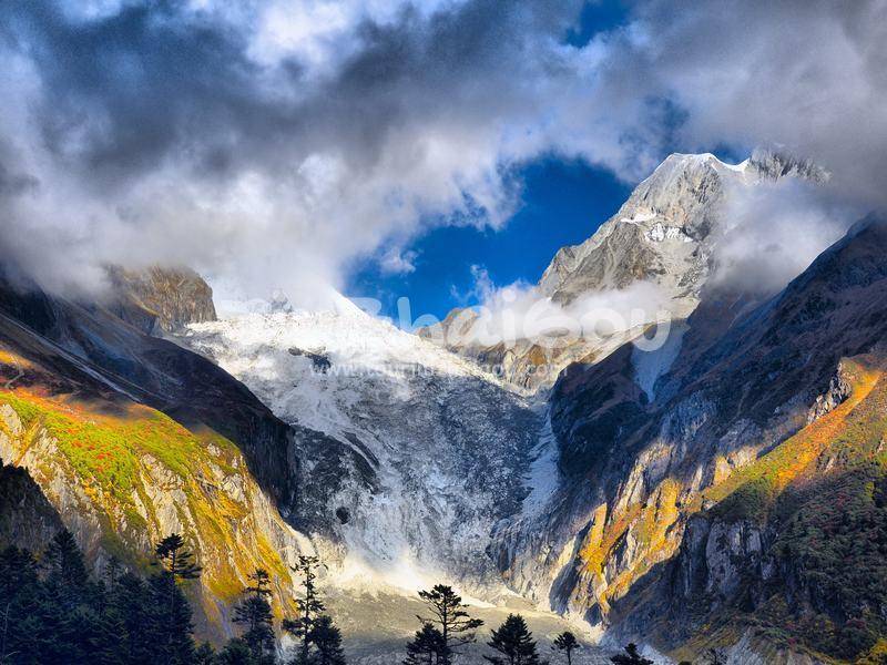 Hailuogou National Glacier Forest Park