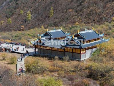 Huanglong Temple 