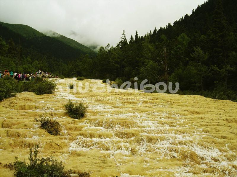 Golden Sand Pavement - Huanglong Valley