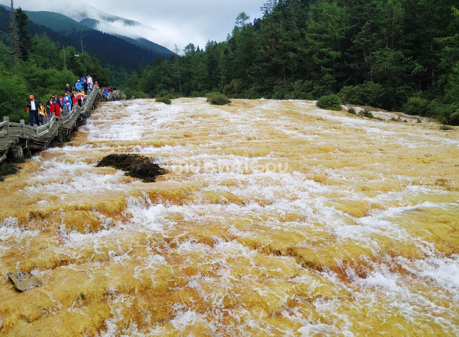 The Golden Sand Pavement - Huanglong Valley