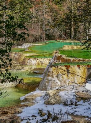 the Flamboyant Pools in Yellow Dragon Valley