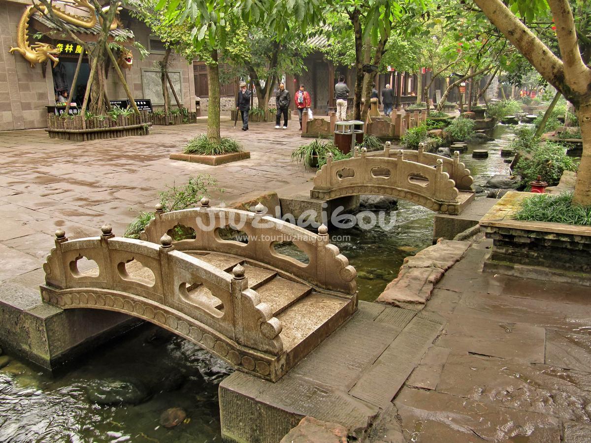 Huanglongxi Ancient Town