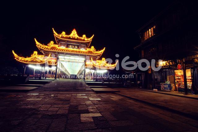 Jiezi Ancient Town beautiful night view