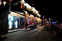 Jiezi Ancient Town at night