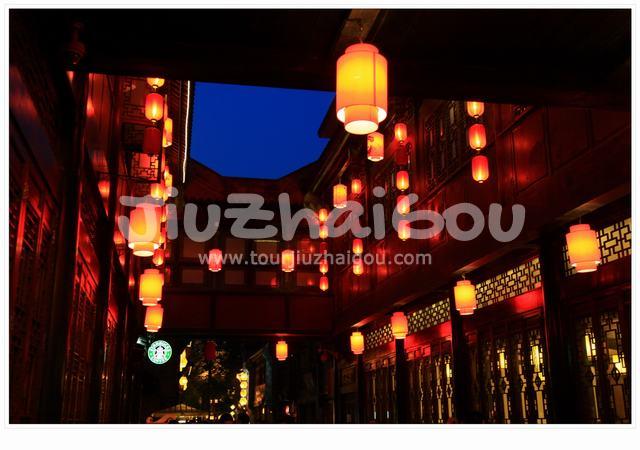 Jinli Ancient Street in night