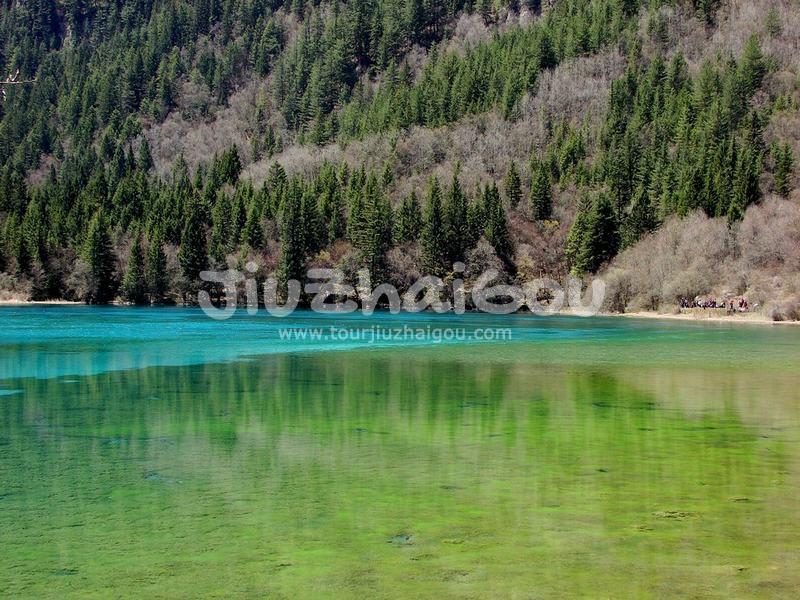 Jiuzhaigou in April 