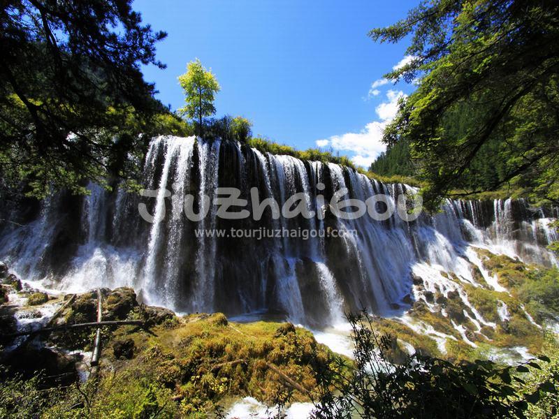 Jiuzhaigou in August 
