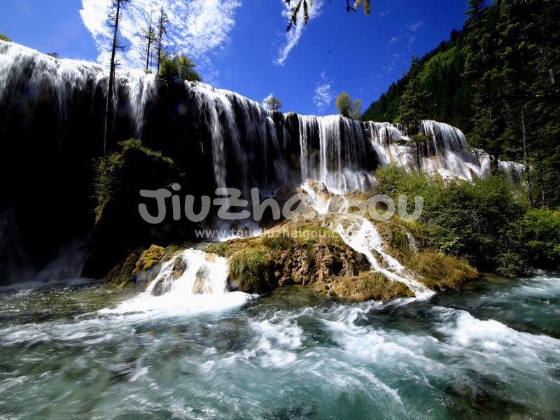 Jiuzhaigou in August 