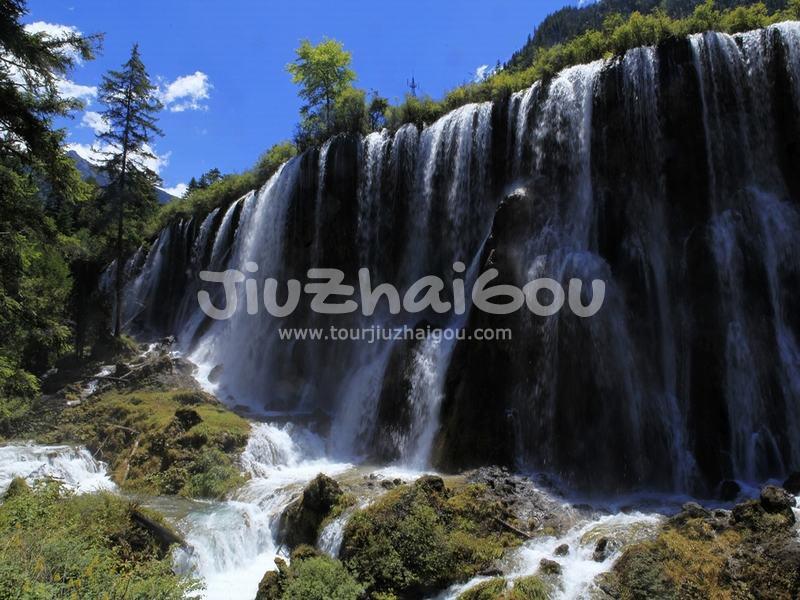 Jiuzhaigou in August 