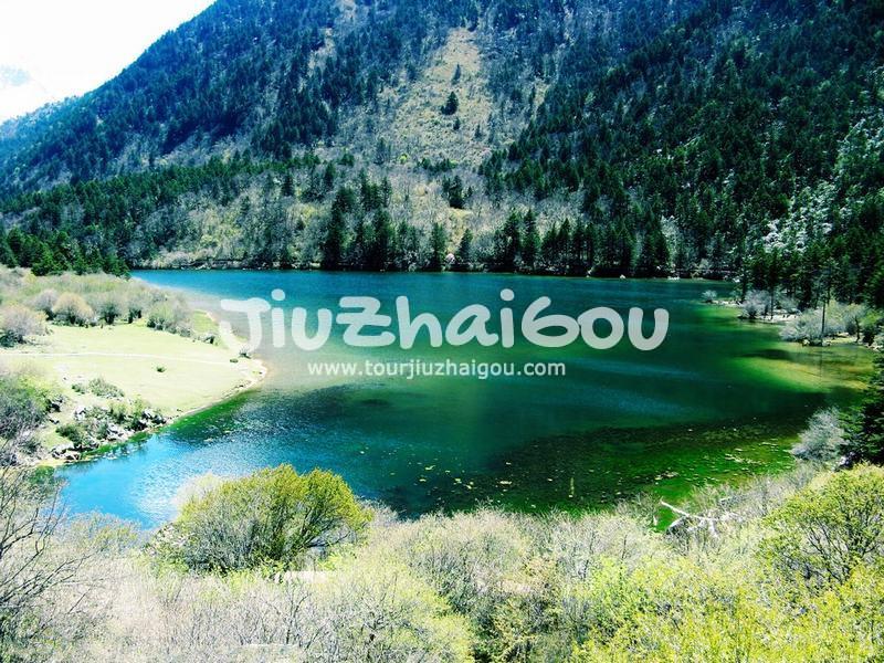 Jiuzhaigou in December
