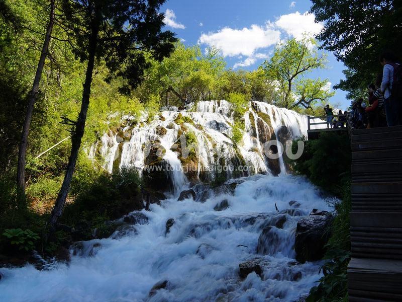 Jiuzhaigou in June 