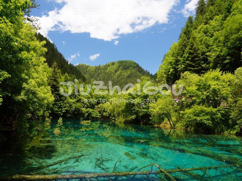 Jiuzhaigou in June 