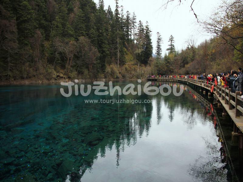 Jiuzhaigou in October