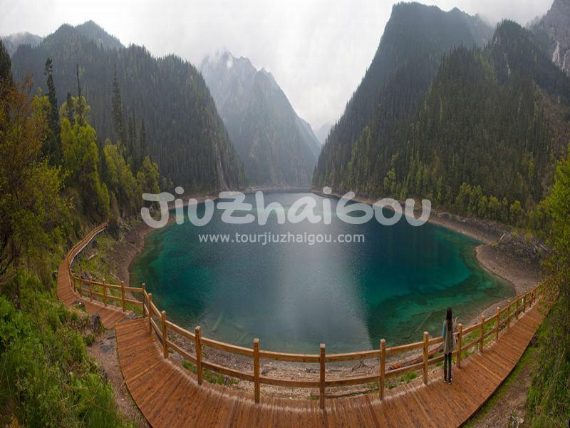 Jiuzhaigou National Park Long Lake