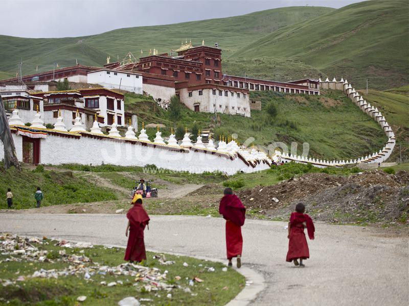 Litang Temple