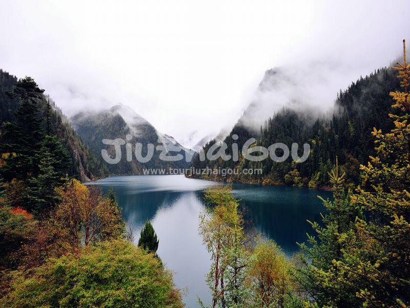 Long Lake Jiuzhaigou China