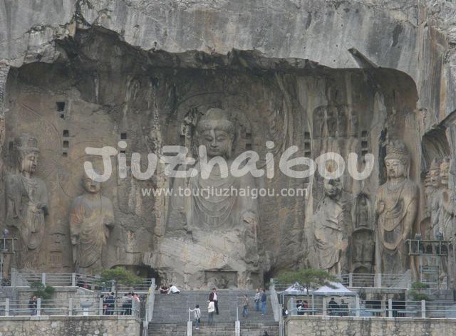 Buddha statues