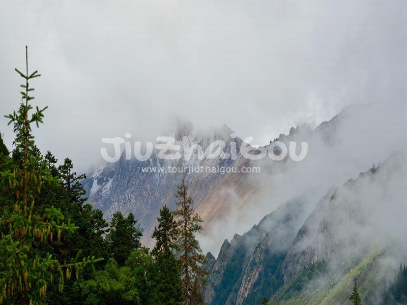 Mountains and Mountain Ranges of Jiuzhaigou National Park
