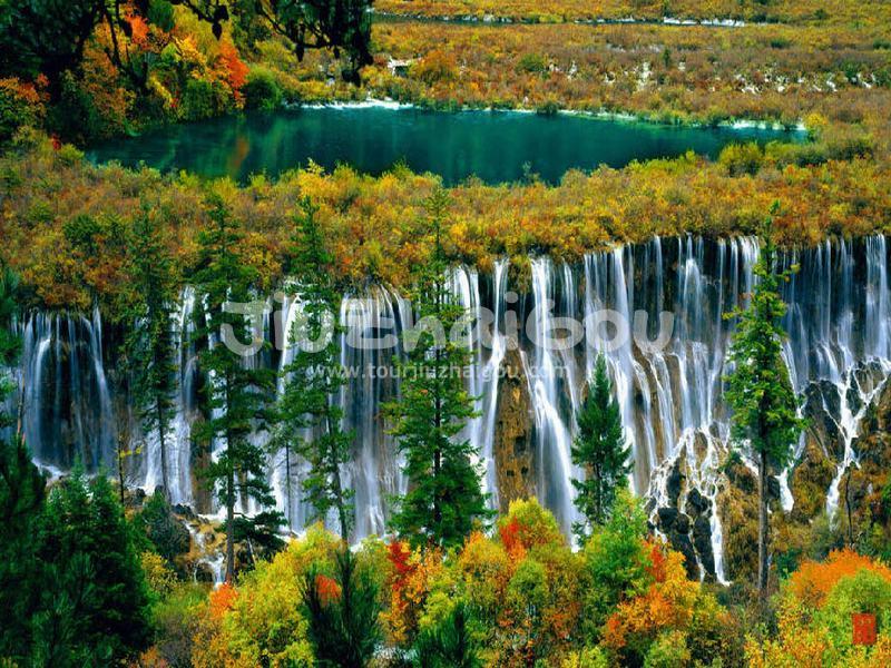 Nuorilang Waterfall in Jiuzhaigou