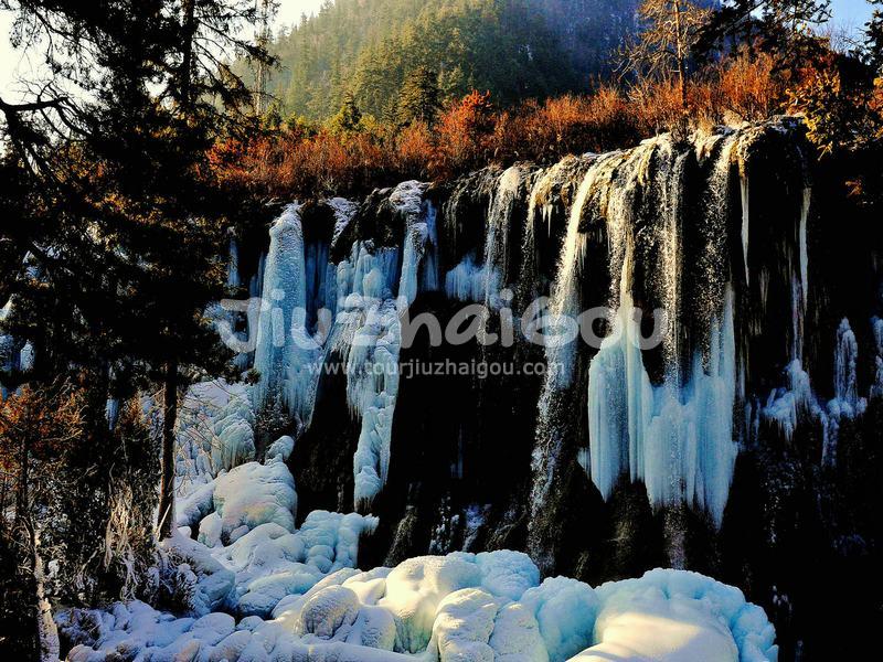 Nuorilang Waterfall - Jiuzhaigou National Park