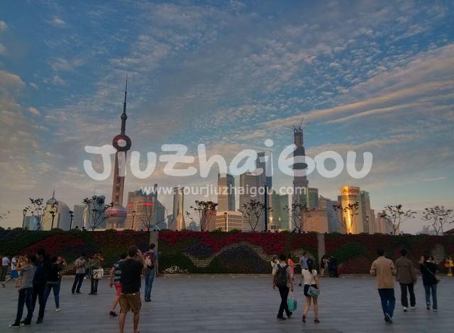 Beautifu View of Oriental Pearl TV Tower