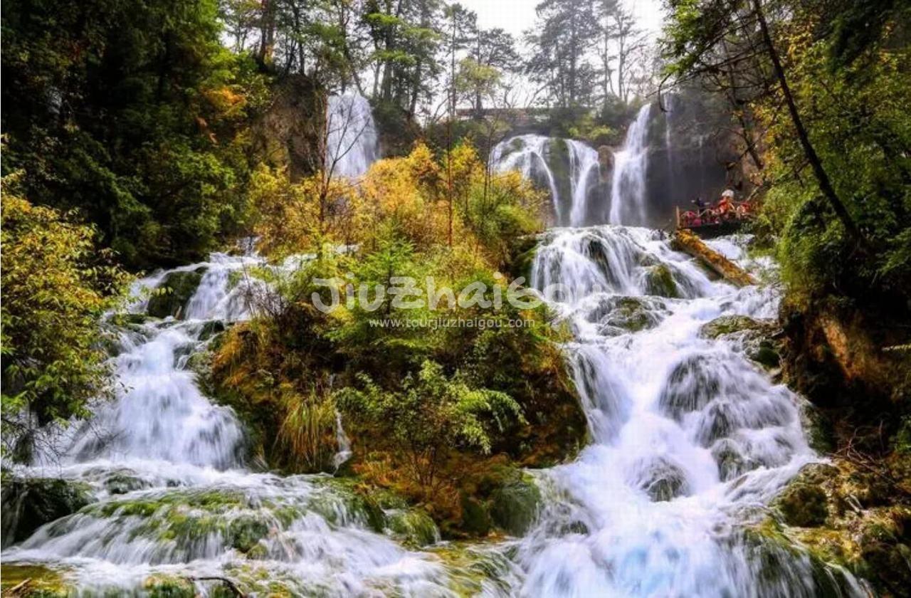 Panda Lake Waterfall