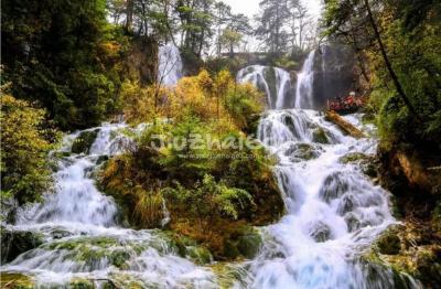 Panda Lake Waterfall