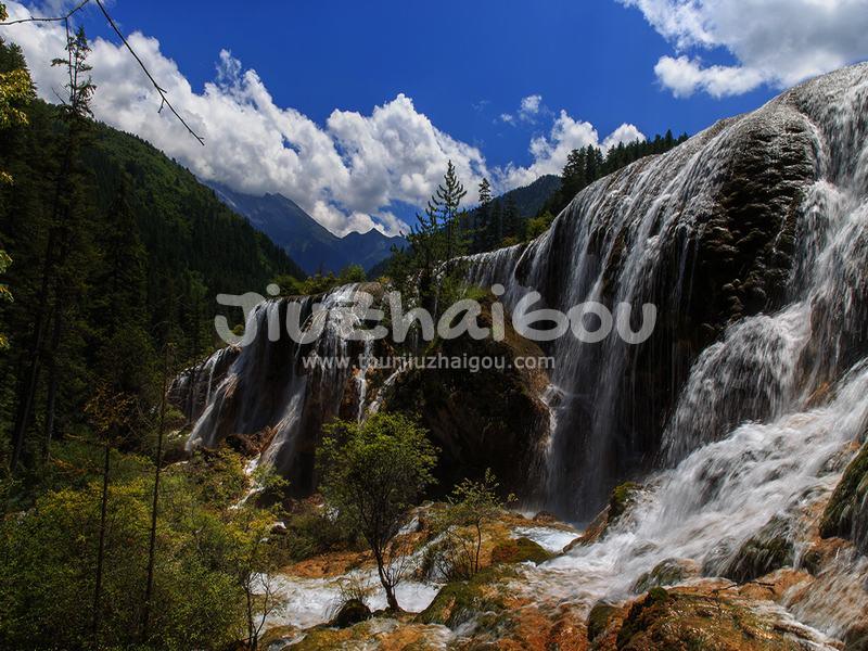 Pearl Shoal Waterfall