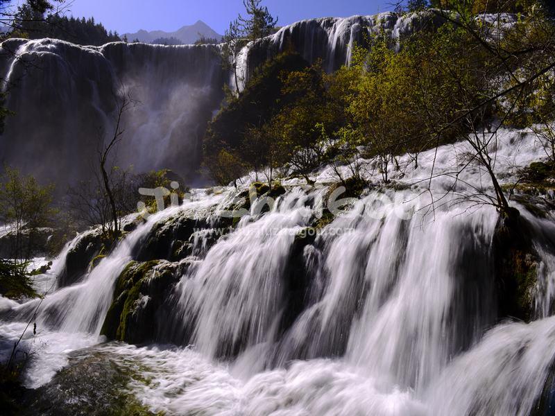 Pearl Shoal Waterfall